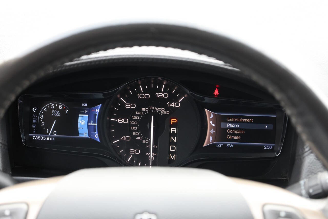 Used 2011 Lincoln MKX 2WD image 19