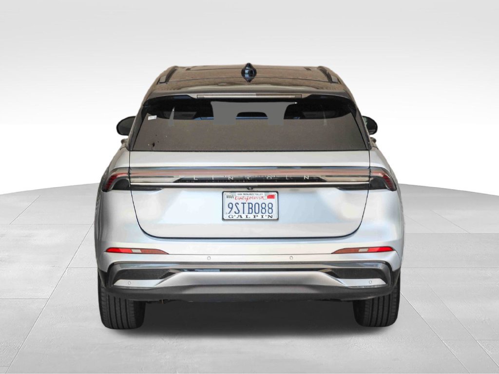 Used 2024 Lincoln Nautilus Reserve w/ Equipment Group 202A AWD/4WD image 5