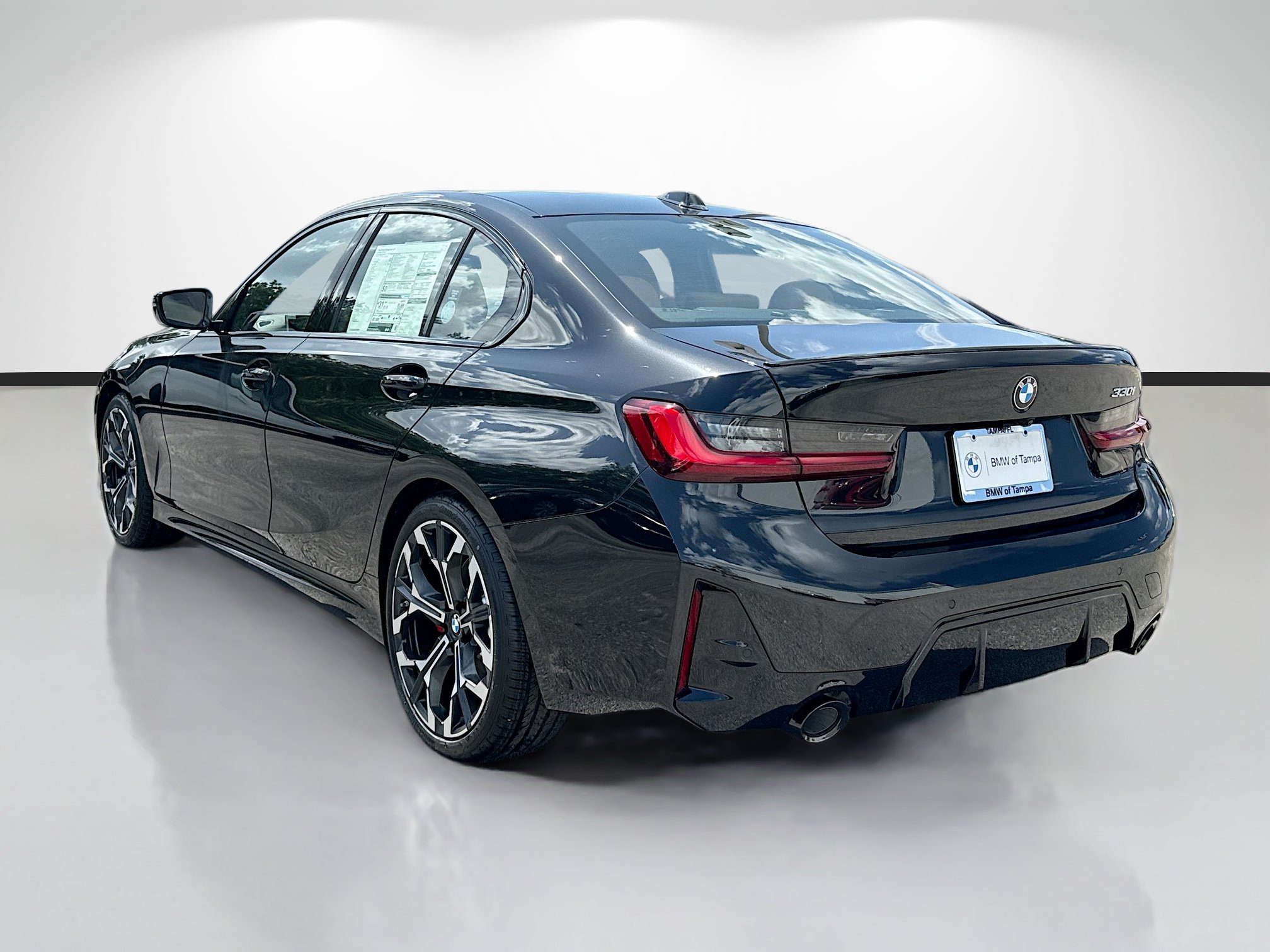 New 2026 BMW 330i Sedan w/ M Sport Package RWD image 5