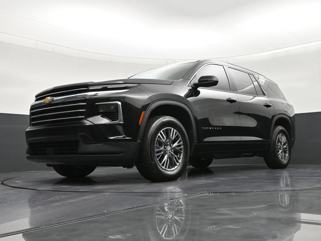 Used 2025 Chevrolet Traverse LT FWD image 20