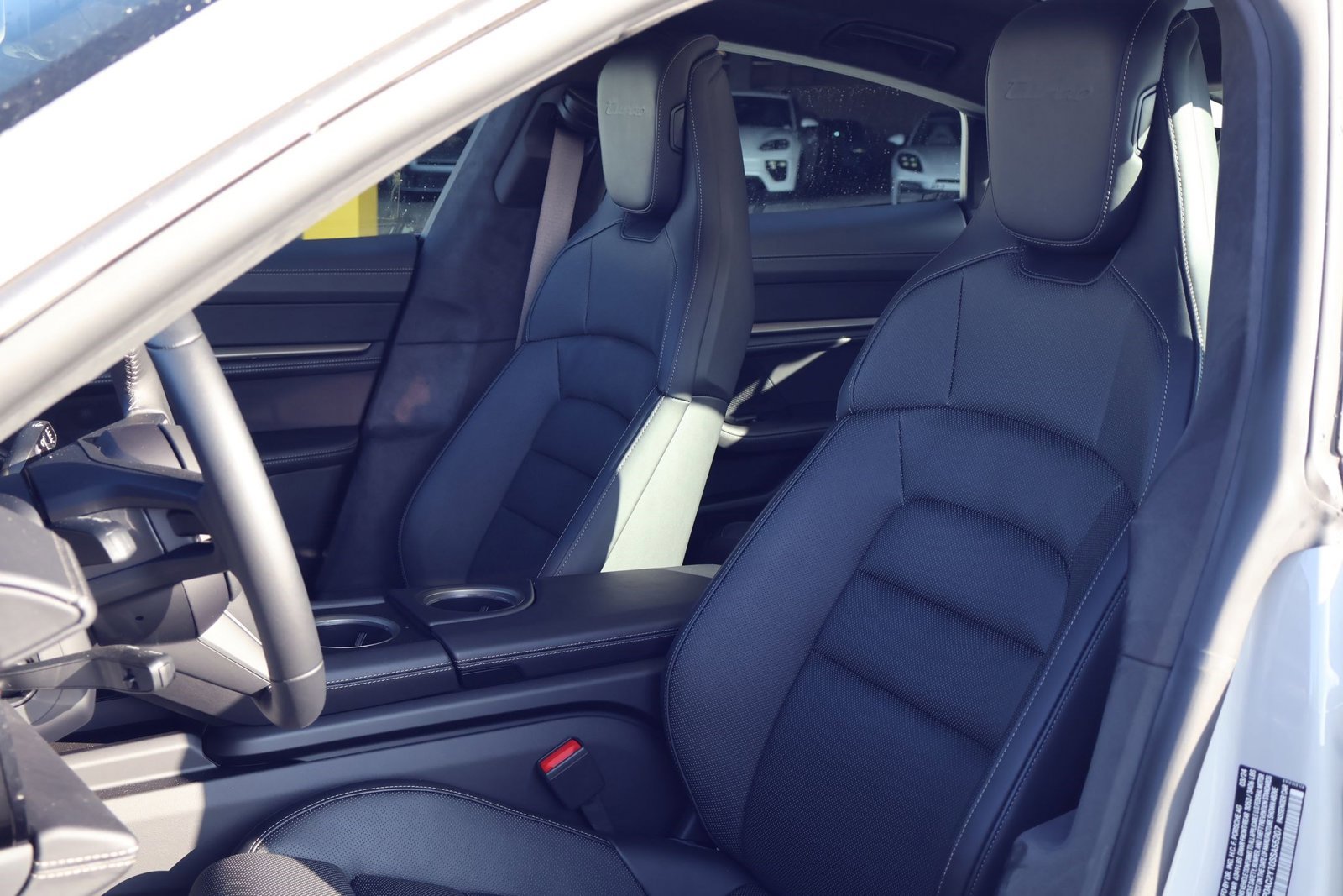 New 2025 Porsche Taycan Turbo image 5