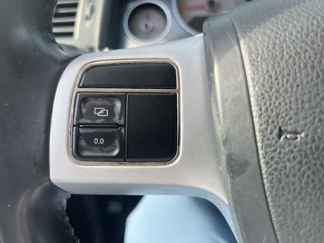 Used 2013 Volkswagen Routan S image 15