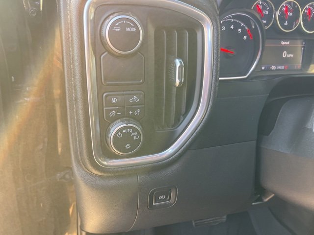 Used 2021 Chevrolet Silverado 1500 RST w/ Bed Protection Package image 17