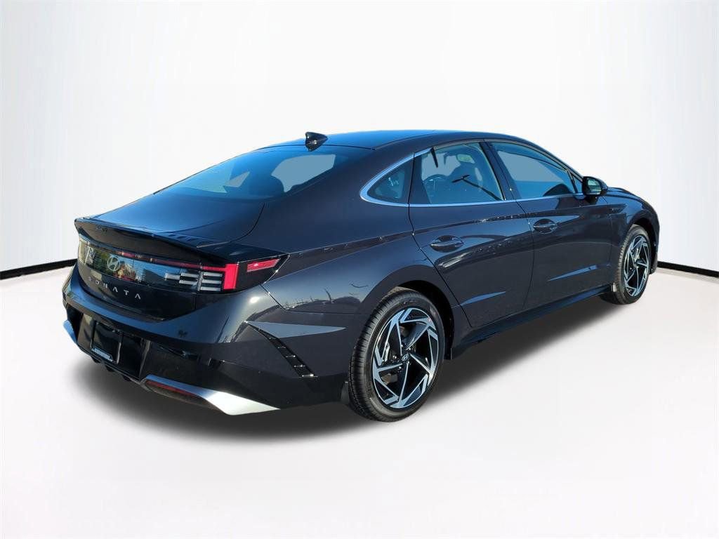 New 2026 Hyundai Sonata SEL FWD image 5