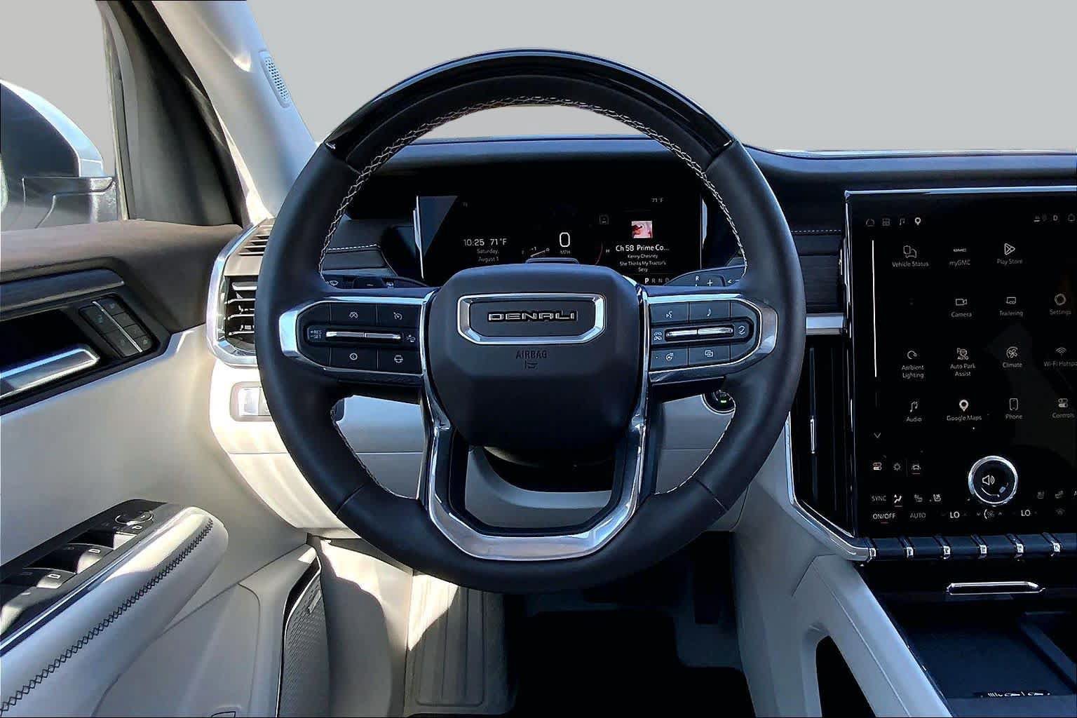 Used 2026 GMC Acadia Denali w/ Super Cruise Package FWD image 6