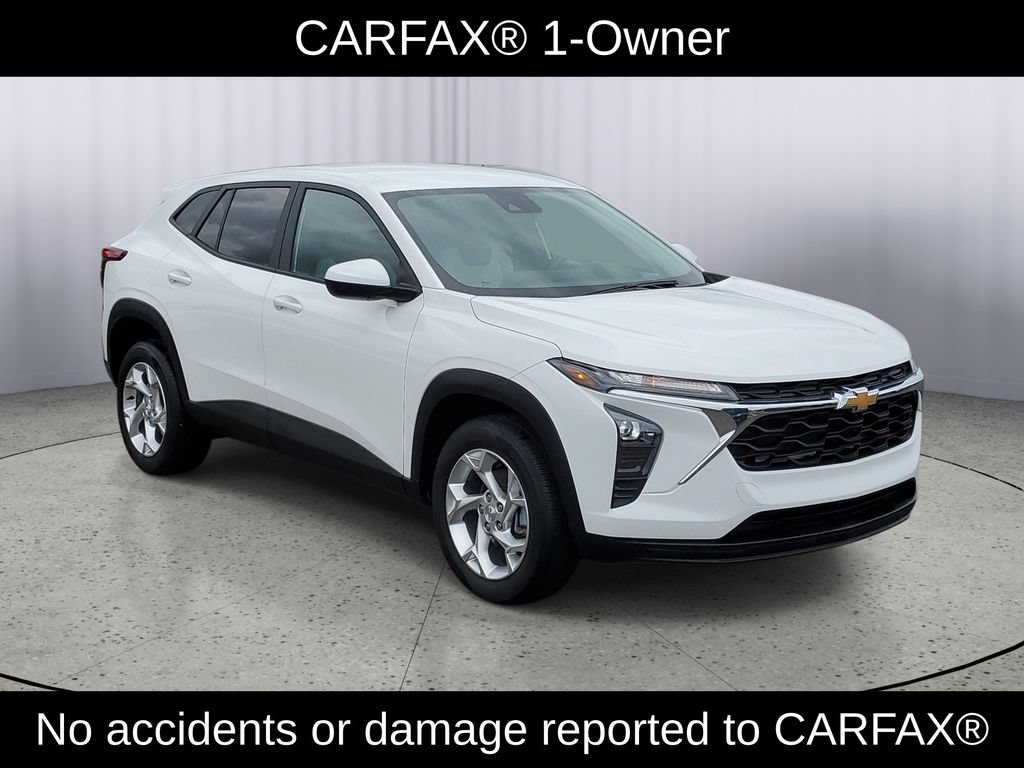 Used 2024 Chevrolet Trax LS w/ LS Convenience Package FWD video 2