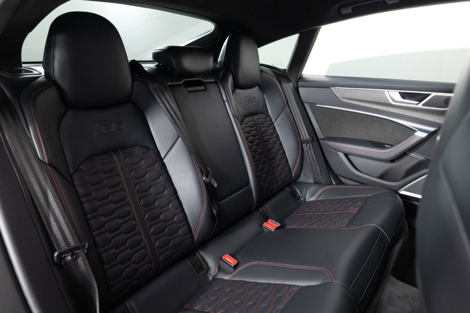 Used 2021 Audi RS 7 Sportback w/ Carbon Optic Package image 24