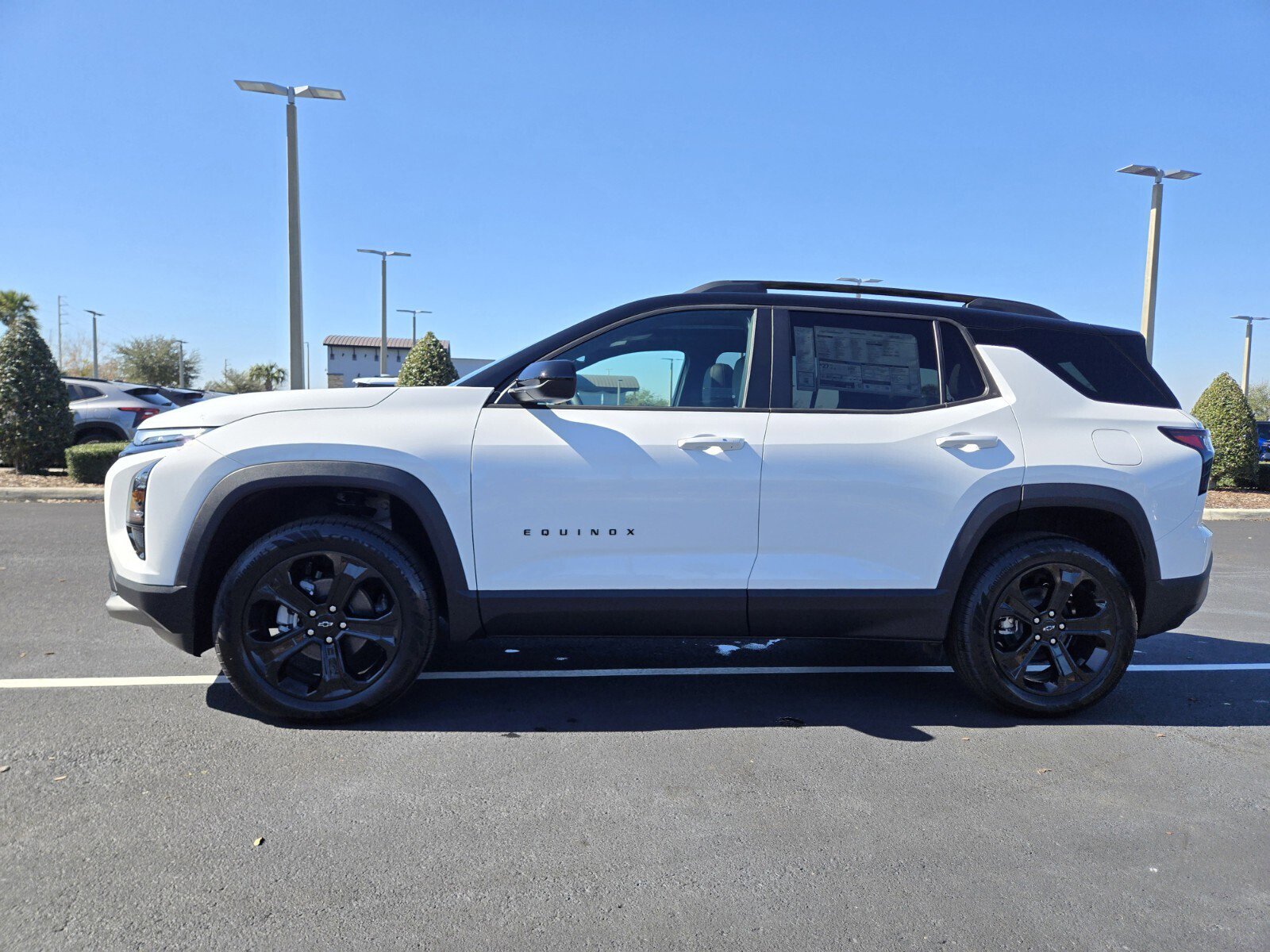 New 2026 Chevrolet Equinox LT w/ Convenience Package II image 3