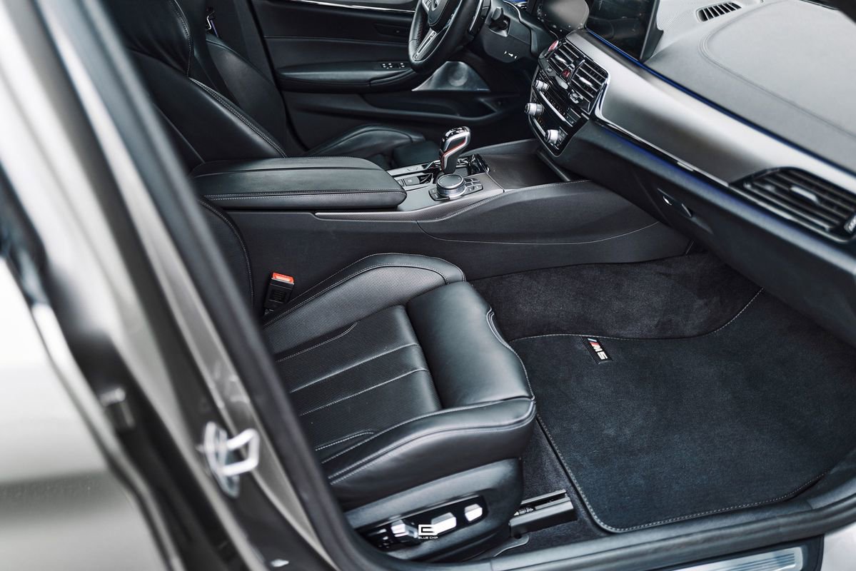 Used 2020 BMW M5 w/ Executive Package image 34