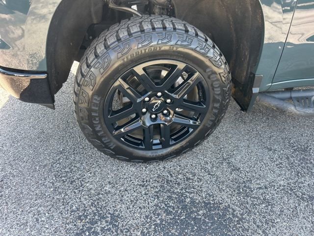 Used 2025 Chevrolet Silverado 1500 LT Trail Boss w/ Convenience Package II image 10