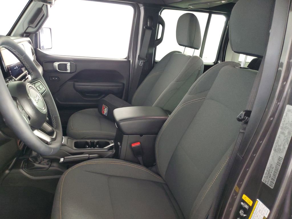 Used 2026 Jeep Wrangler Sport S image 12