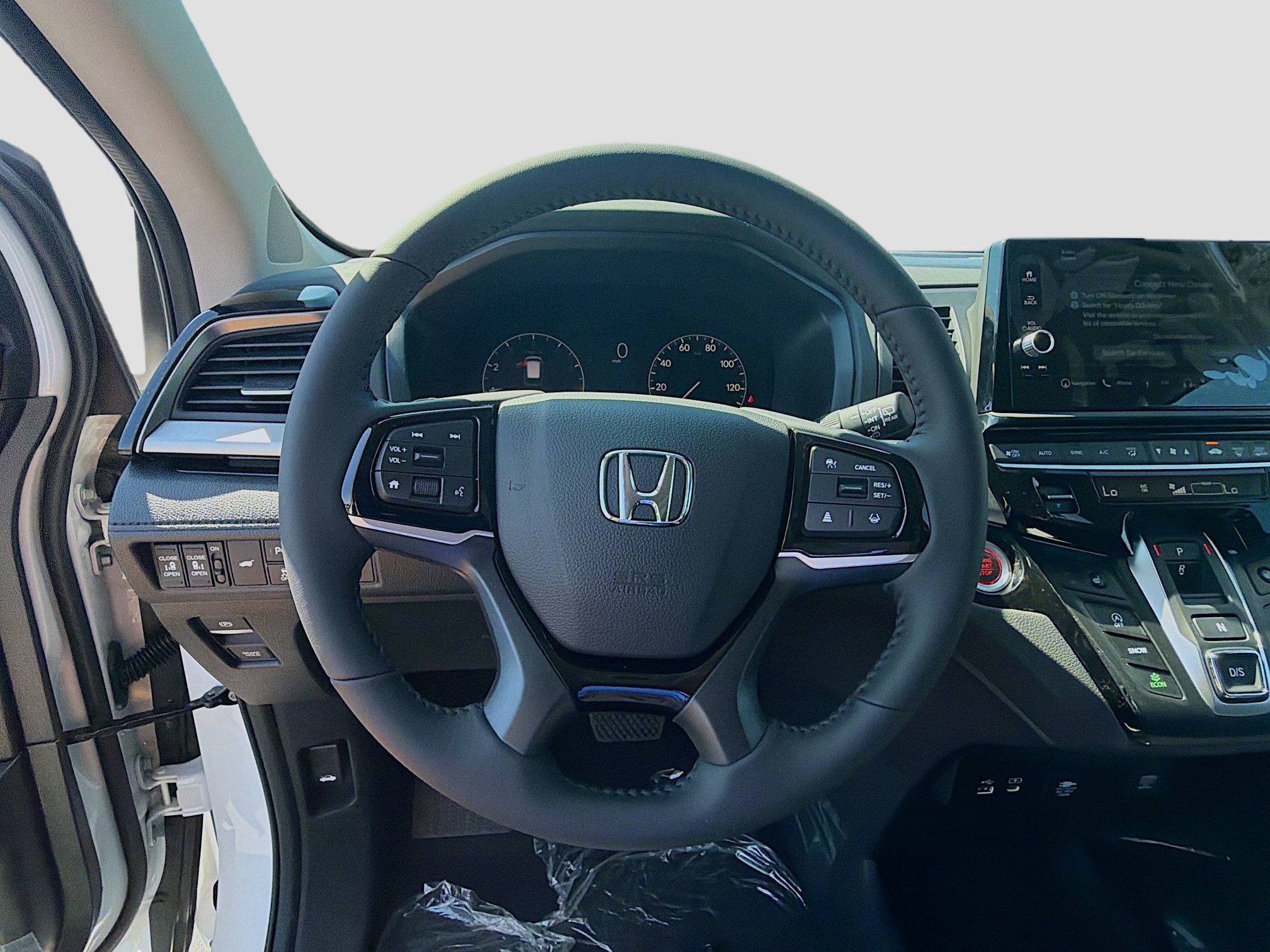 New 2026 Honda Odyssey Touring image 10