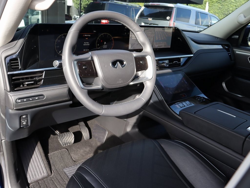 Certified 2025 INFINITI QX80 Luxe image 17