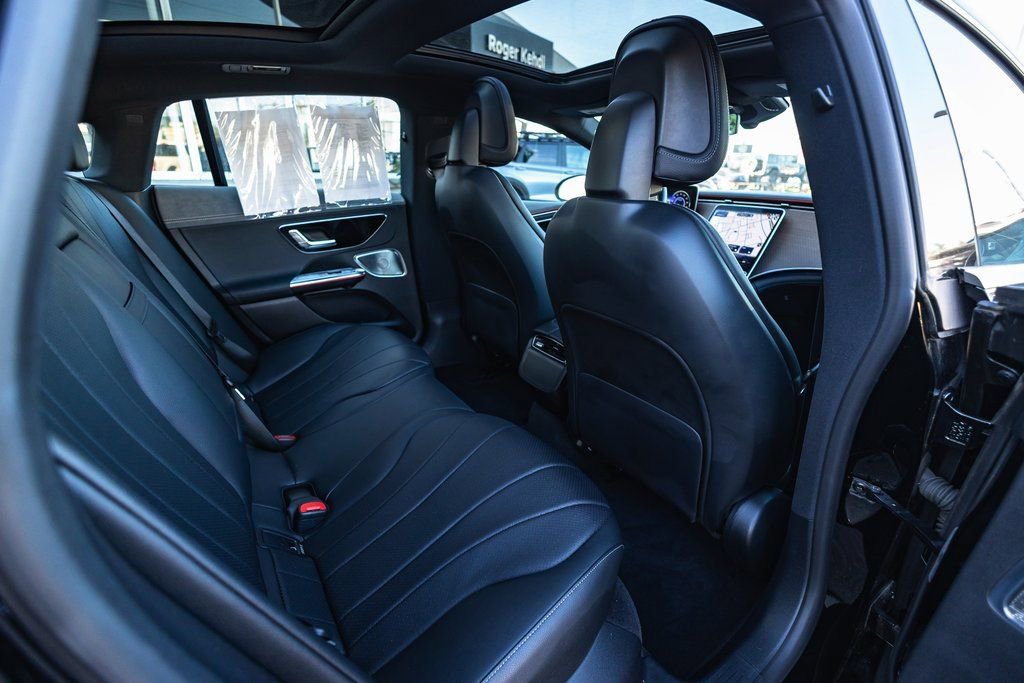 Used 2023 Mercedes-Benz EQE 350+ Sedan image 34