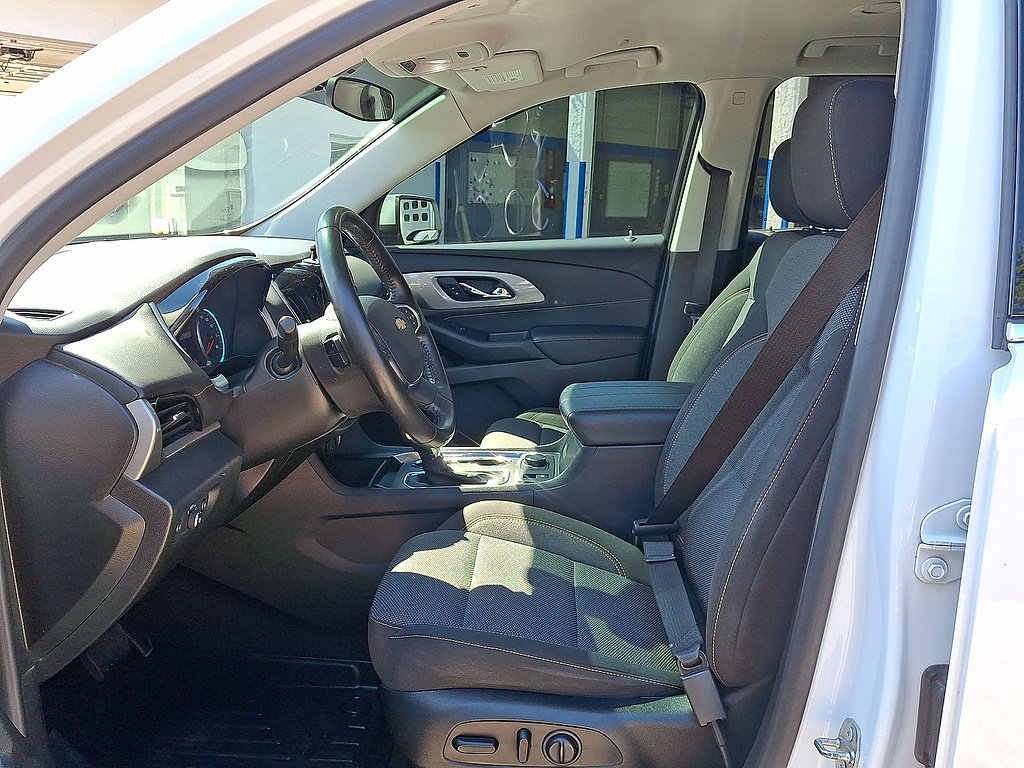 Certified 2021 Chevrolet Traverse LT AWD/4WD image 11