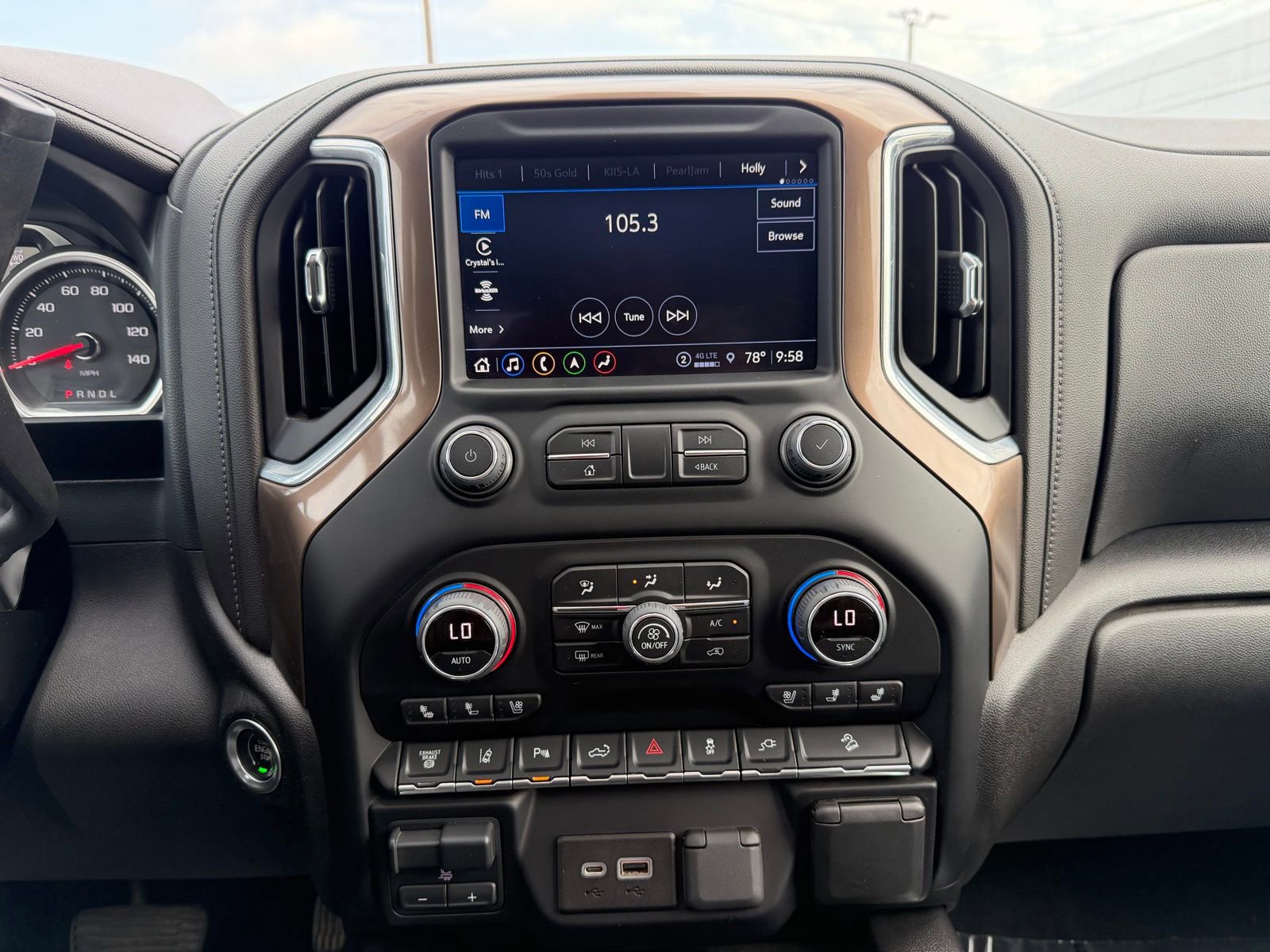 Used 2022 Chevrolet Silverado 3500 High Country w/ Z71 Off-Road Package AWD/4WD image 15