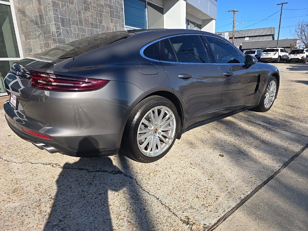 Used 2018 Porsche Panamera 4S image 11