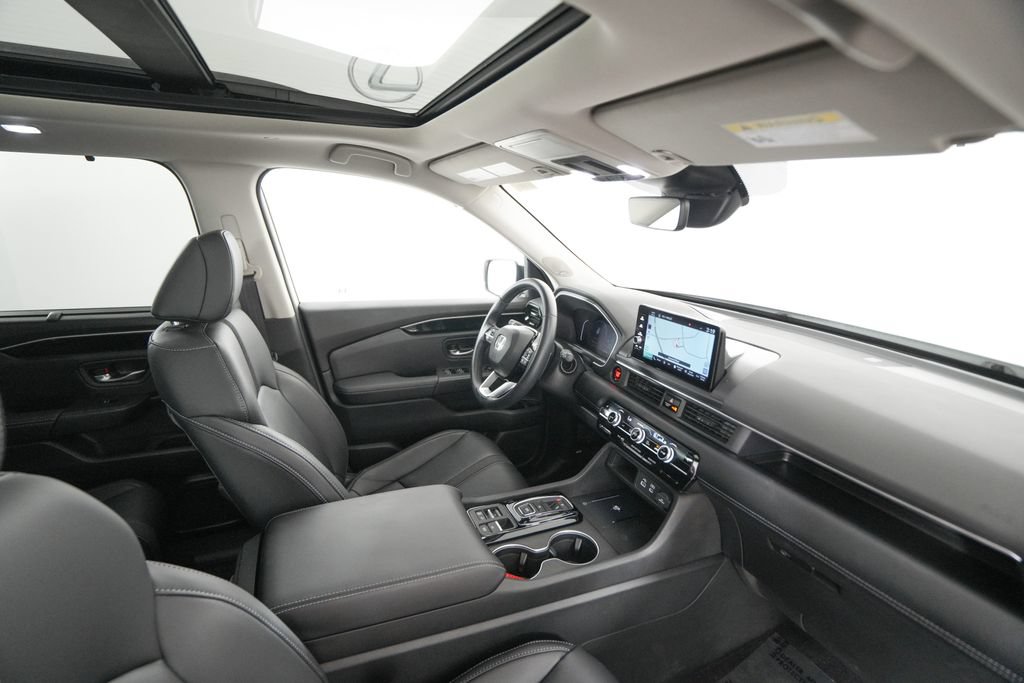 Used 2025 Honda Pilot Touring image 20