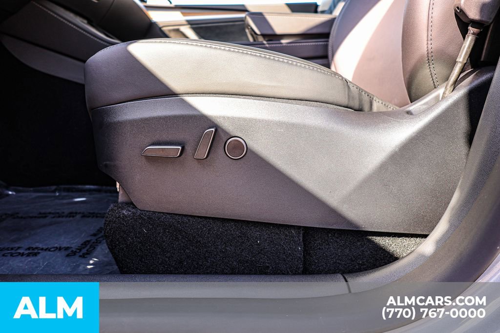 Used 2025 Tesla Model Y Long Range image 25