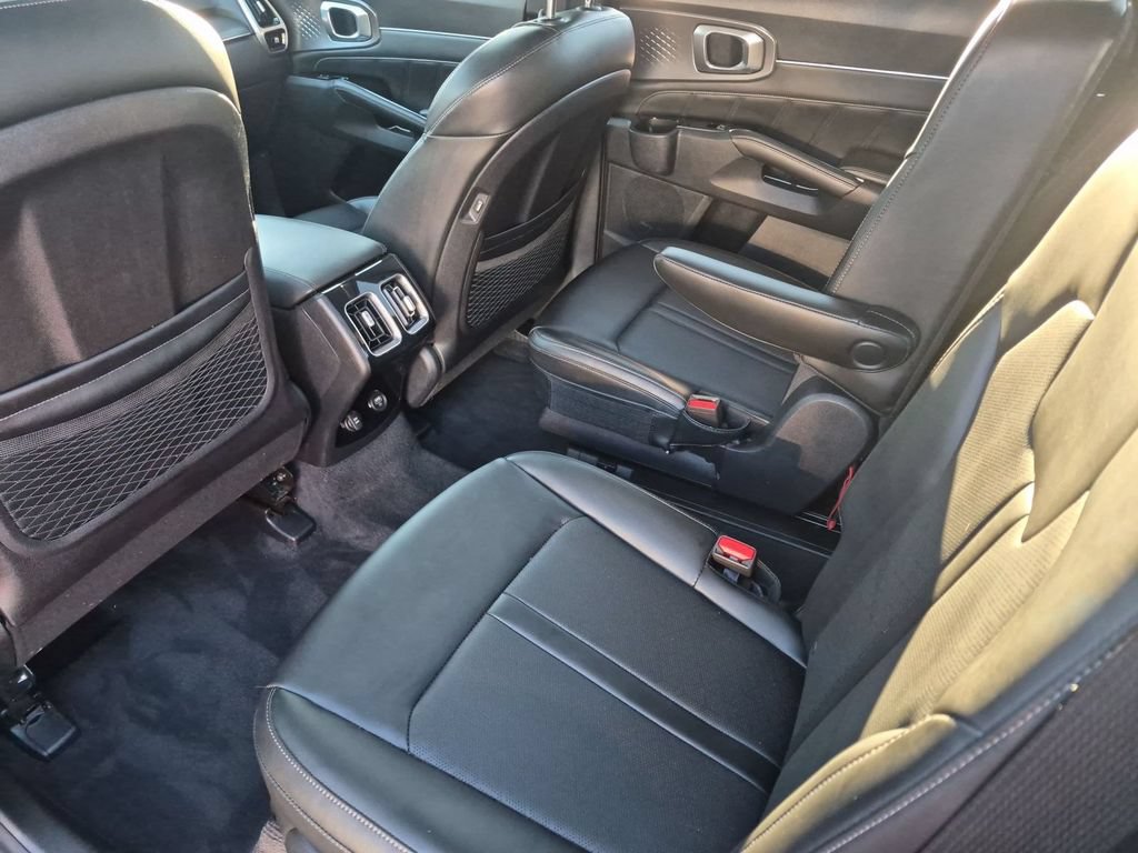 Used 2021 Kia Sorento SX AWD/4WD image 29