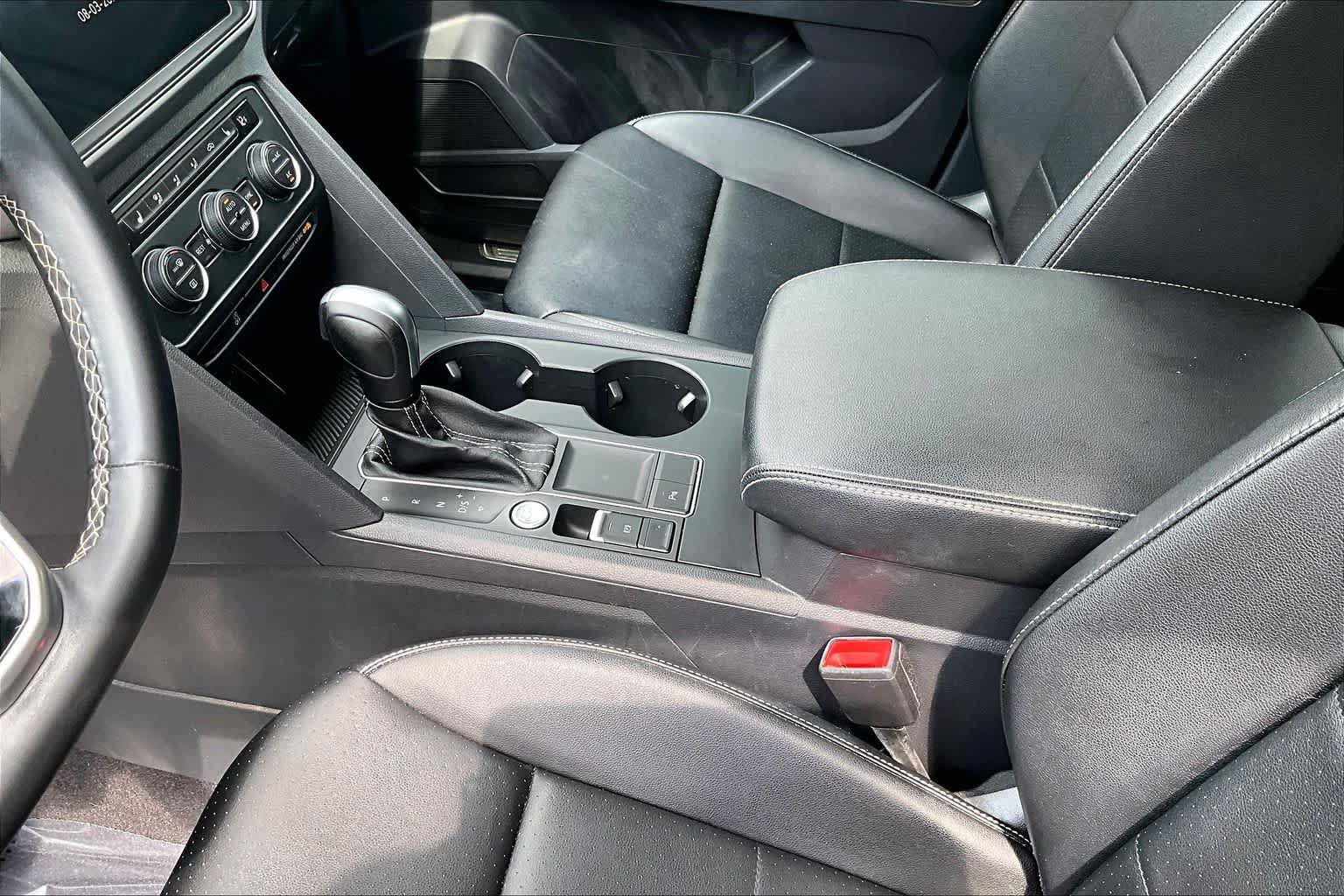 Used 2021 Volkswagen Atlas SE w/ Panoramic Sunroof Package FWD image 15