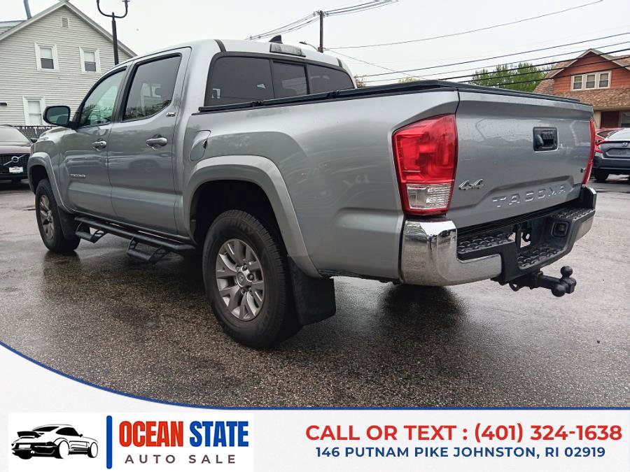 Used 2016 Toyota Tacoma SR image 3