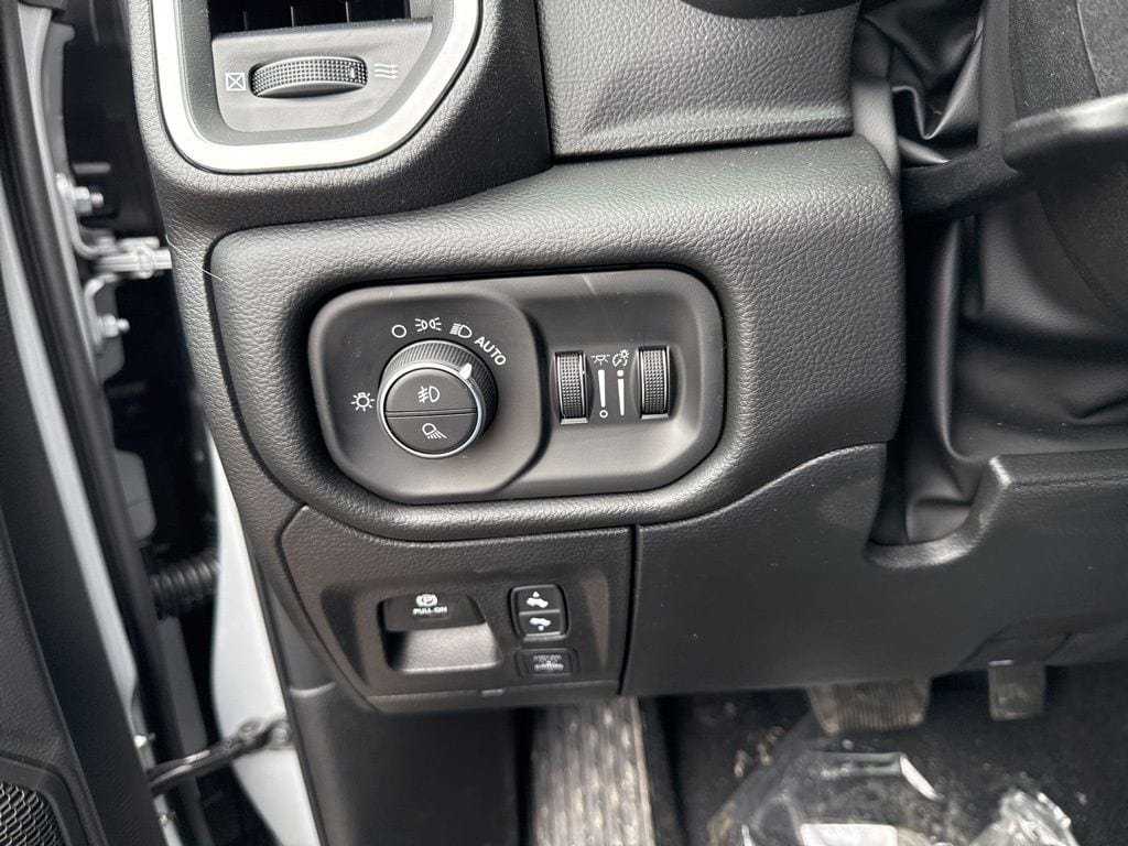 New 2026 RAM 1500 Big Horn AWD/4WD image 17