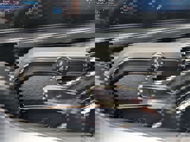 New 2026 Mercedes-Benz GLE 53 AMG 4MATIC image 32