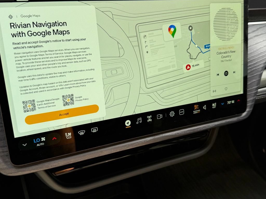 Used 2025 Rivian R1S Adventure AWD/4WD image 26