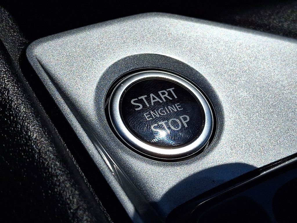 Certified 2025 Nissan Altima 2.5 SV FWD image 24