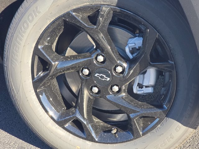 New 2026 Chevrolet Trax LT w/ Driver Confidence Package FWD image 8