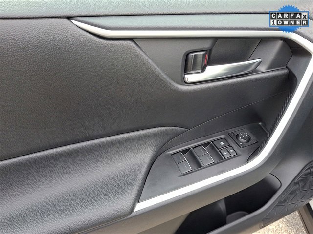 Used 2025 Toyota RAV4 XLE image 12