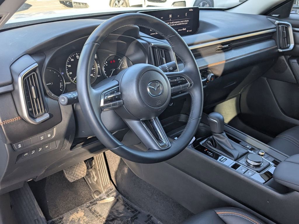 Used 2025 MAZDA CX-50 AWD 2.5 Hybrid w/ Premium Pkg image 13