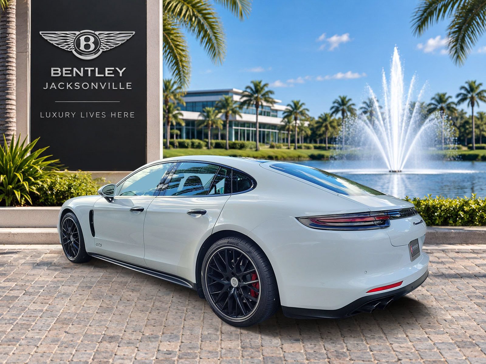 Used 2019 Porsche Panamera GTS AWD/4WD image 2