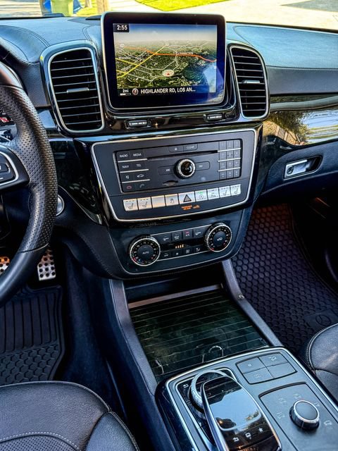 Used 2016 Mercedes-Benz GLE 400 4MATIC image 8