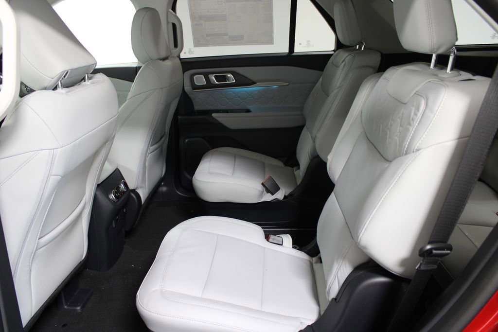 New 2026 Ford Explorer Platinum w/ LUX Leather Package image 23