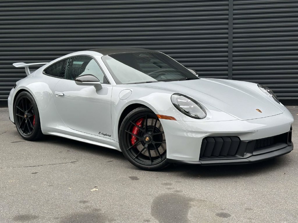 New 2026 Porsche 911 Carrera GTS RWD image 7