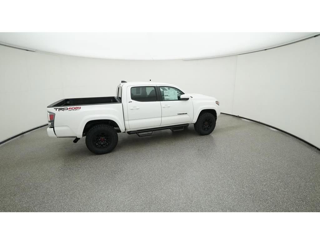 Used 2022 Toyota Tacoma TRD Sport w/ Technology Package AWD/4WD image 11