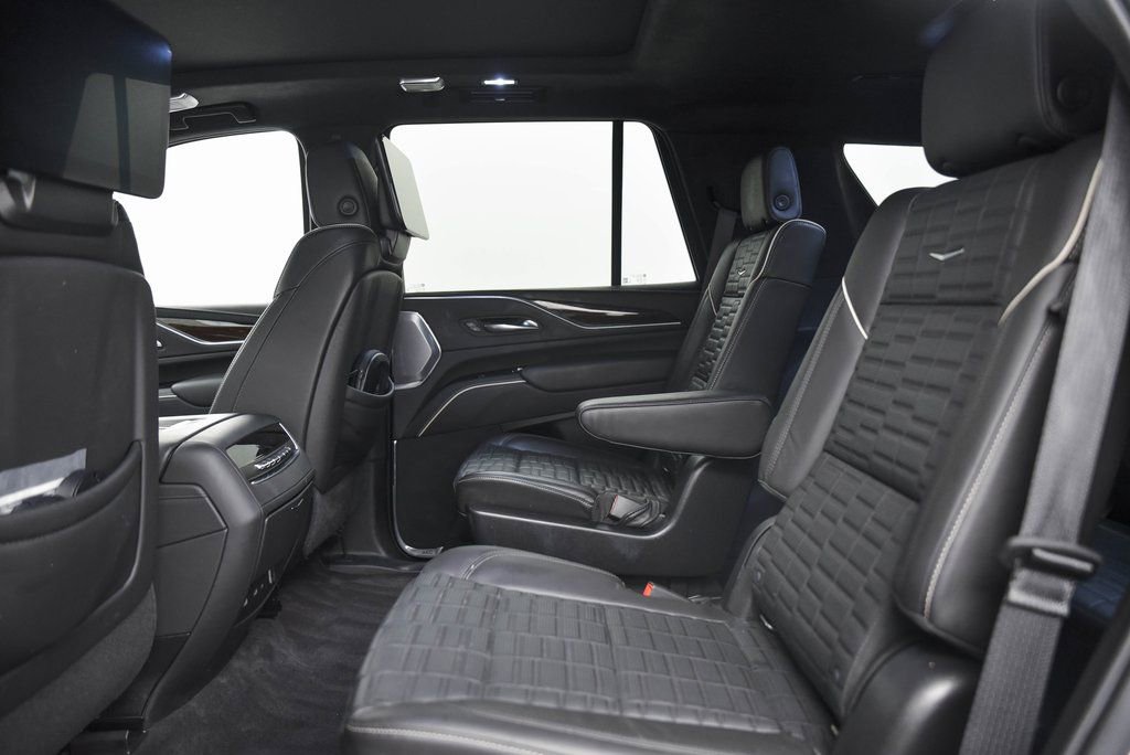 Used 2022 Cadillac Escalade Sport Platinum AWD/4WD image 12