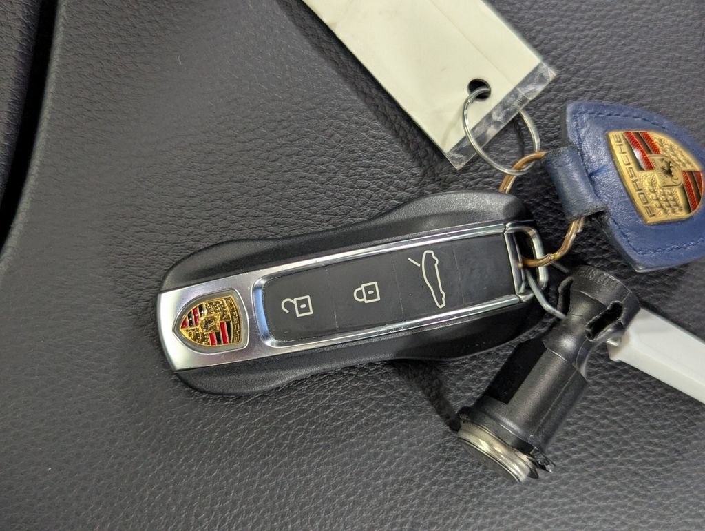 Used 2023 Porsche Panamera Platinum Edition RWD image 27