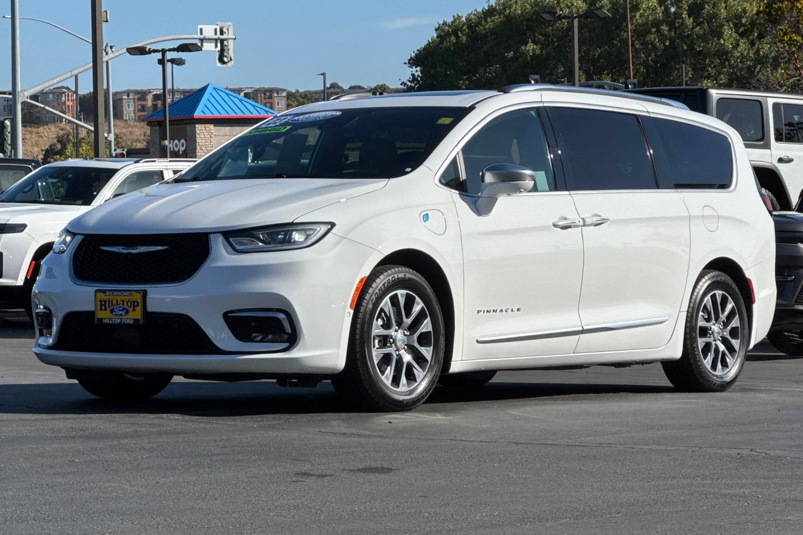 Used 2022 Chrysler Pacifica Pinnacle FWD image 10