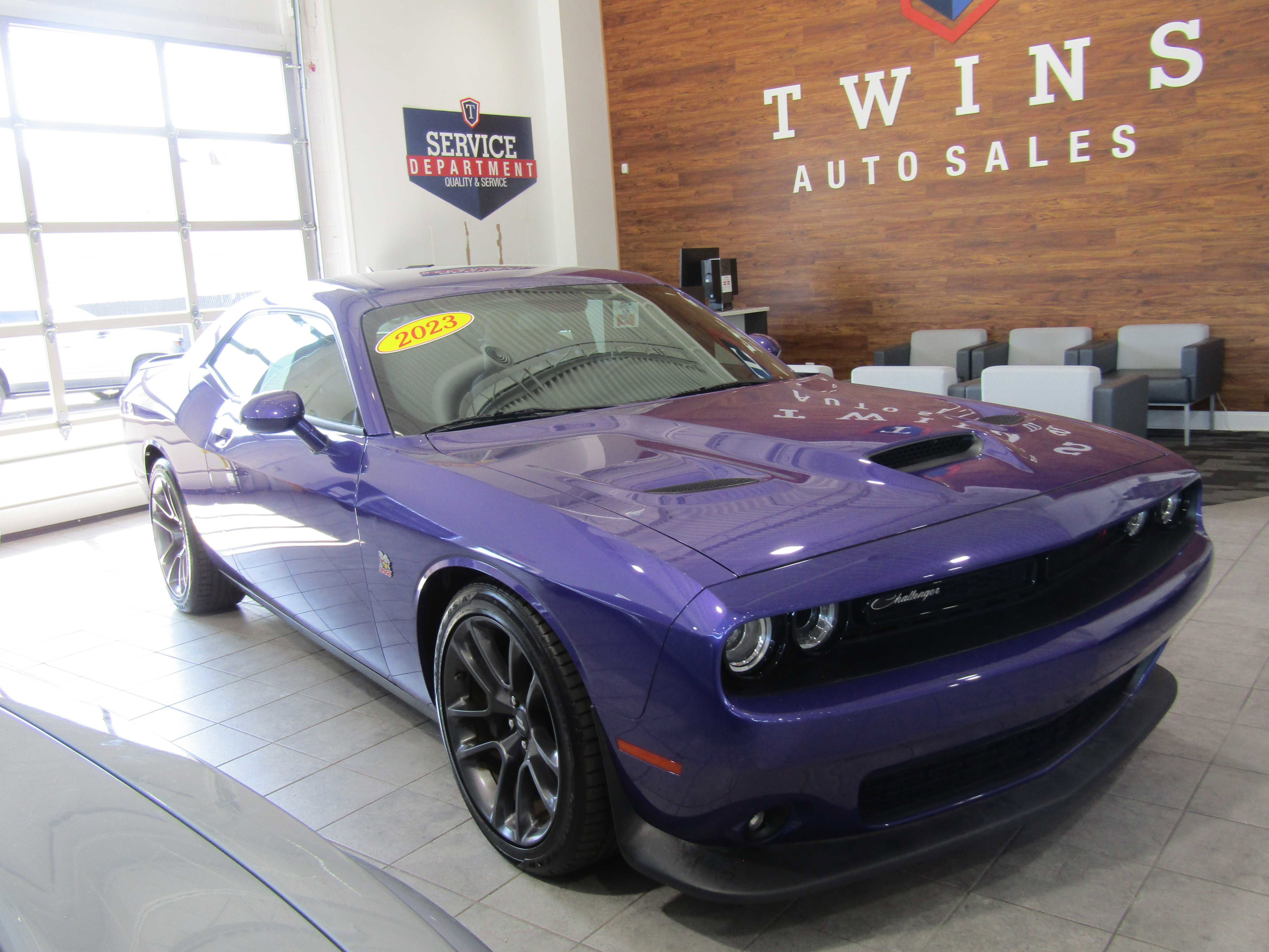 Used 2023 Dodge Challenger R/T Scat Pack RWD image 4