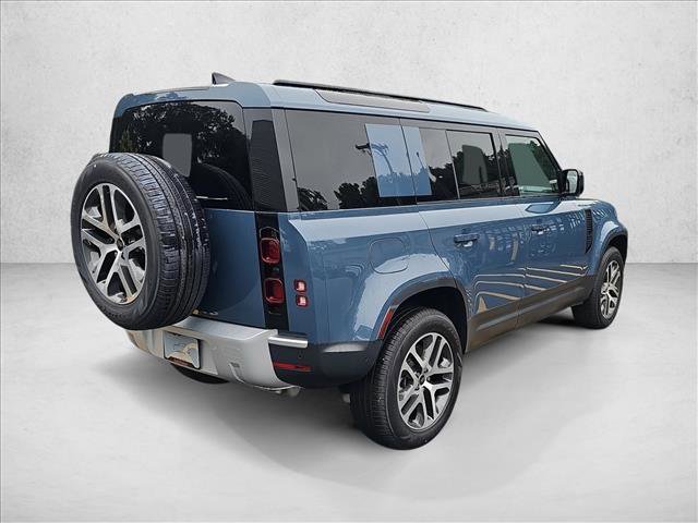 Used 2025 Land Rover Defender 110 S AWD/4WD image 5