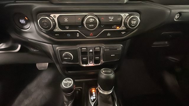 Used 2023 Jeep Wrangler Unlimited w/ 8.4" Radio Group AWD/4WD image 22