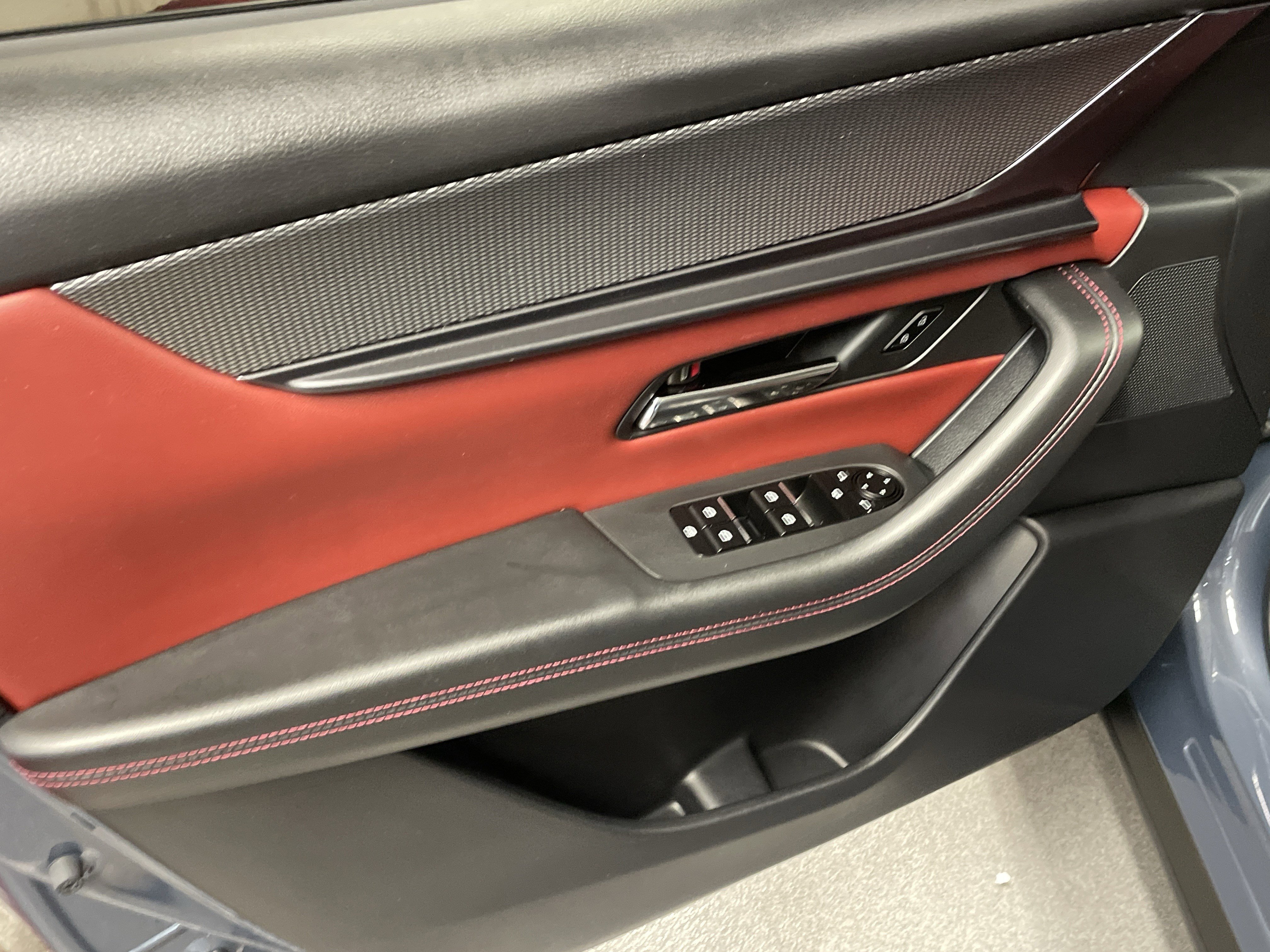 Used 2025 MAZDA CX-70 3.3 Turbo S w/ Premium Package image 14