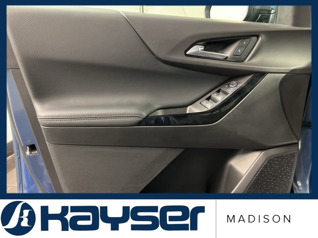 Used 2025 Chevrolet Equinox LT image 28