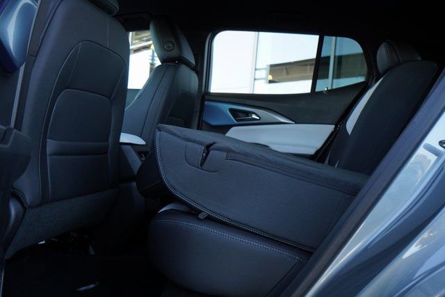 New 2025 Chevrolet Equinox EV LT image 42