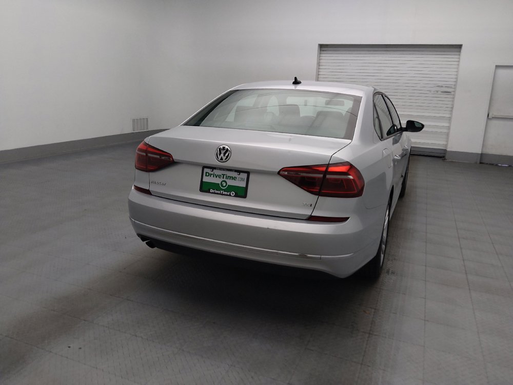Used 2019 Volkswagen Passat 2.0T Wolfsburg w/ Wheels & Sunroof Package FWD image 7