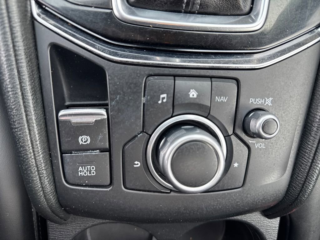 Used 2018 MAZDA CX-5 Touring w/ Preferred Equipment Package image 23