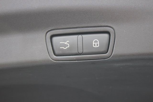 Used 2023 Alfa Romeo Stelvio Veloce image 28